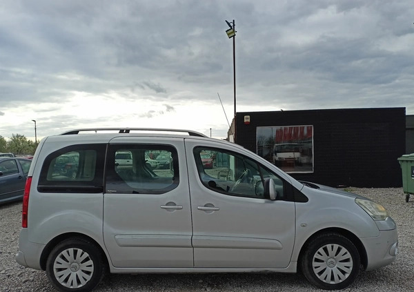 Citroen Berlingo cena 15900 przebieg: 293000, rok produkcji 2008 z Warszawa małe 121
